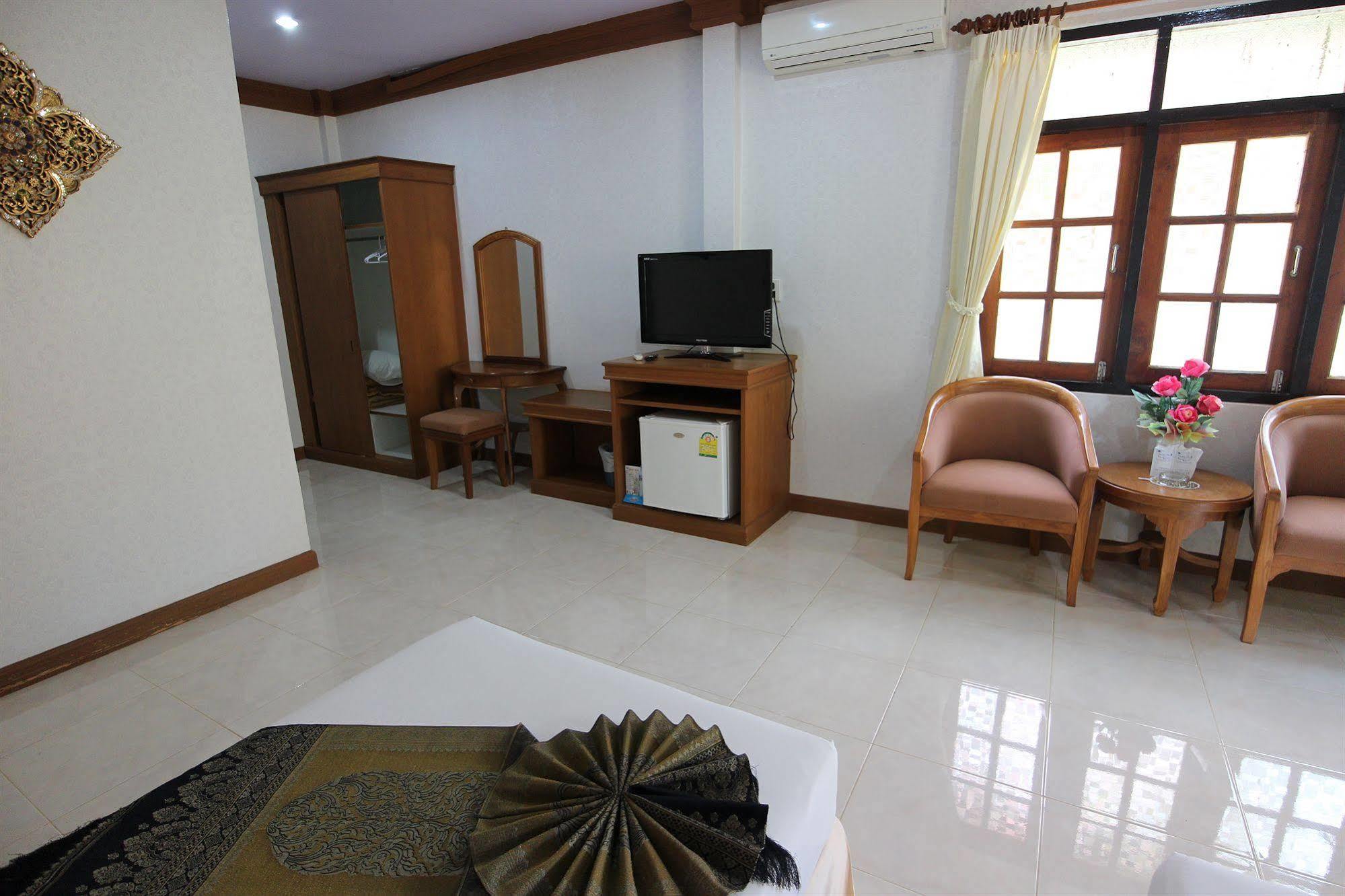 Lanta Villa Resort Ban Ai Dao Exterior photo