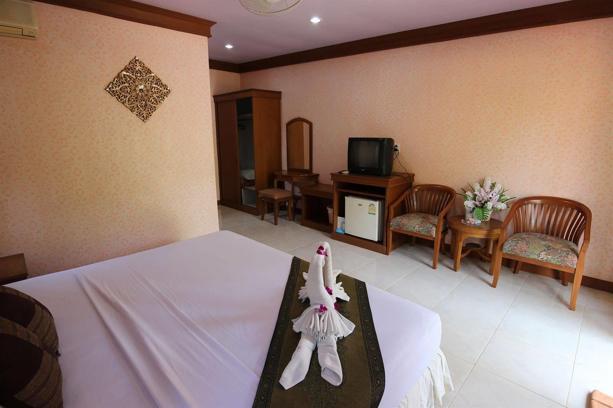 Lanta Villa Resort Ban Ai Dao Exterior photo