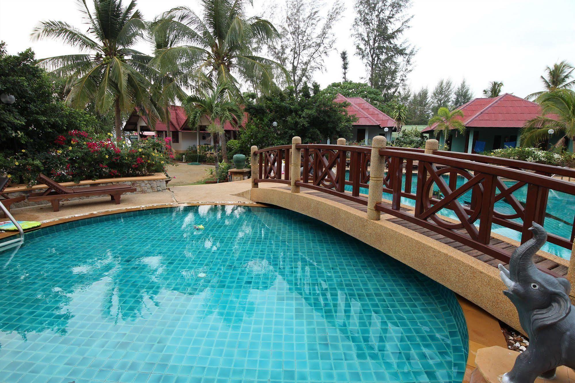Lanta Villa Resort Ban Ai Dao Exterior photo