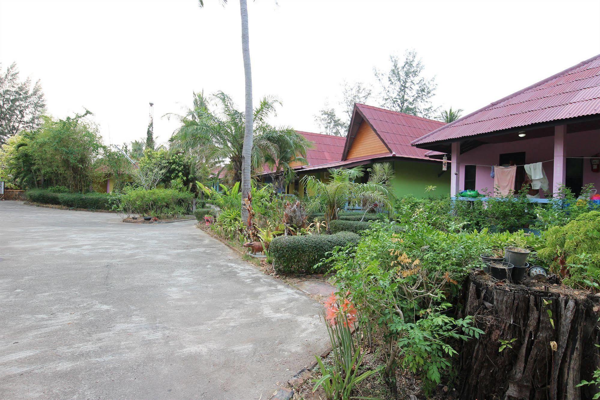 Lanta Villa Resort Ban Ai Dao Exterior photo